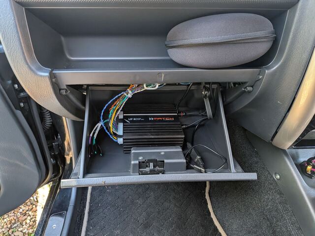 Amp mounted in the glovebox