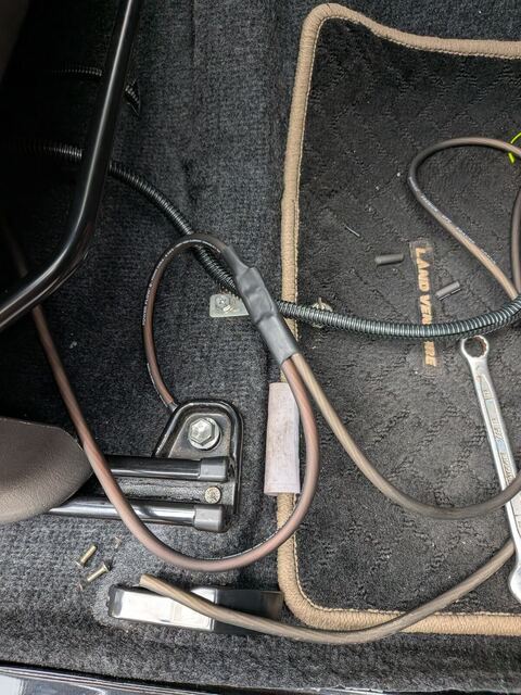 Amp and sub ground at the seat bolt